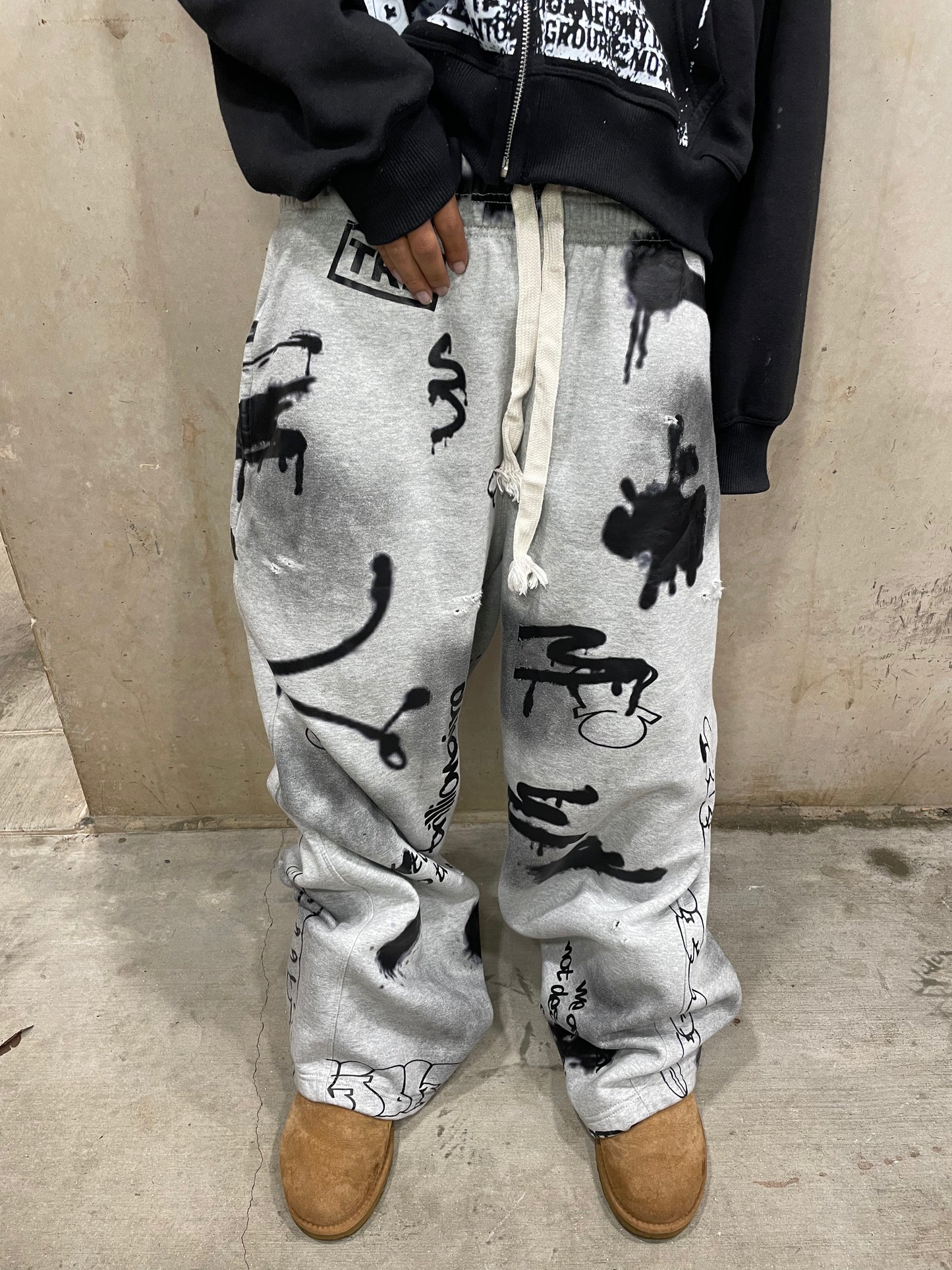 METAL SWEATPANTS